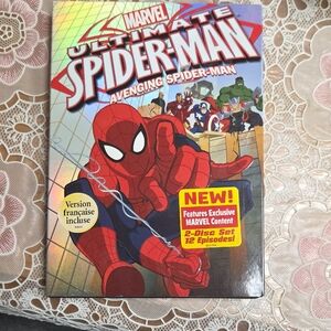 Marvel Ultimate Spider-Man Avenging Set - Red and Blue